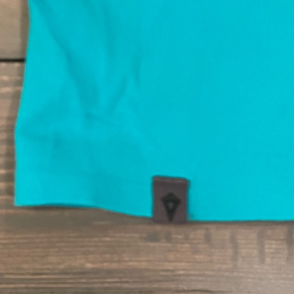 Ivivva by Lululemon tank top. Great condition! Size 12. - Picture 2 of 4